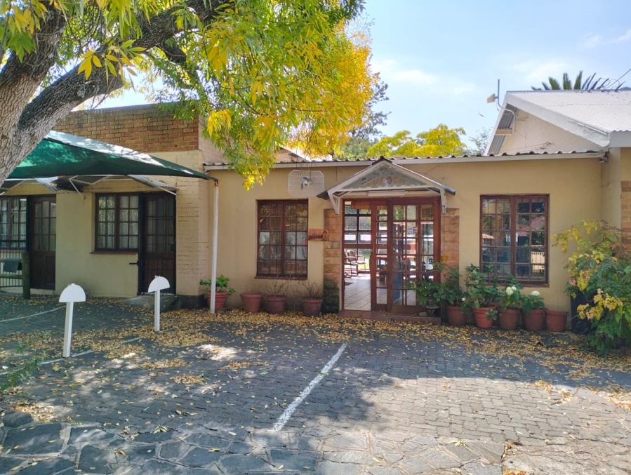 9 Bedroom Property for Sale in Bayswater Free State